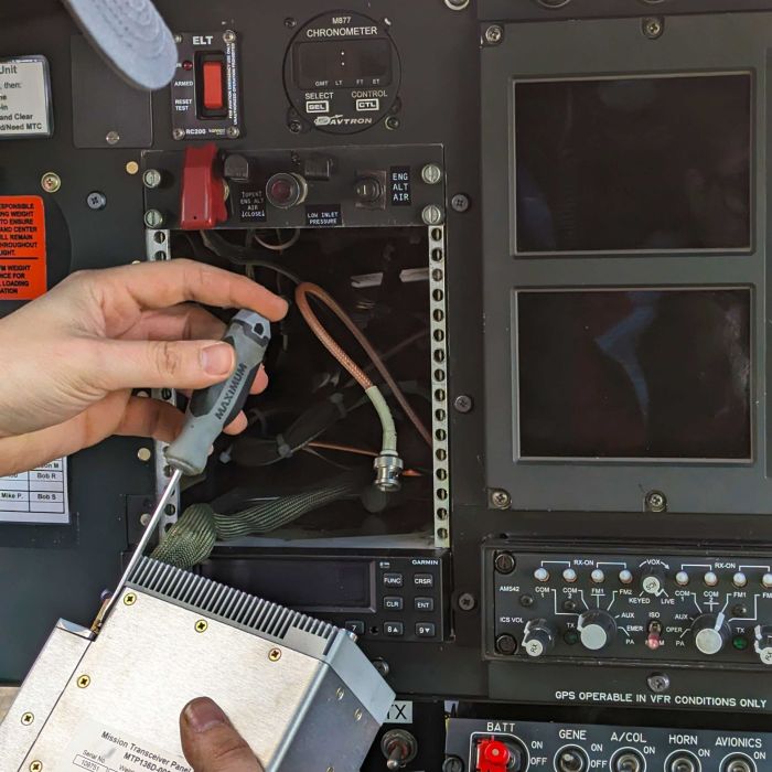 AEM adds Bell 206/407 to radio STC